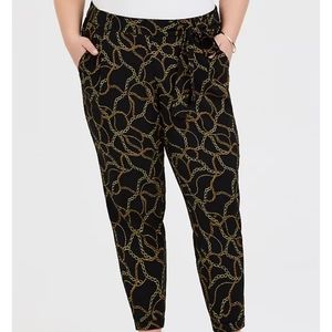 Torrid Black pull on dress joggers